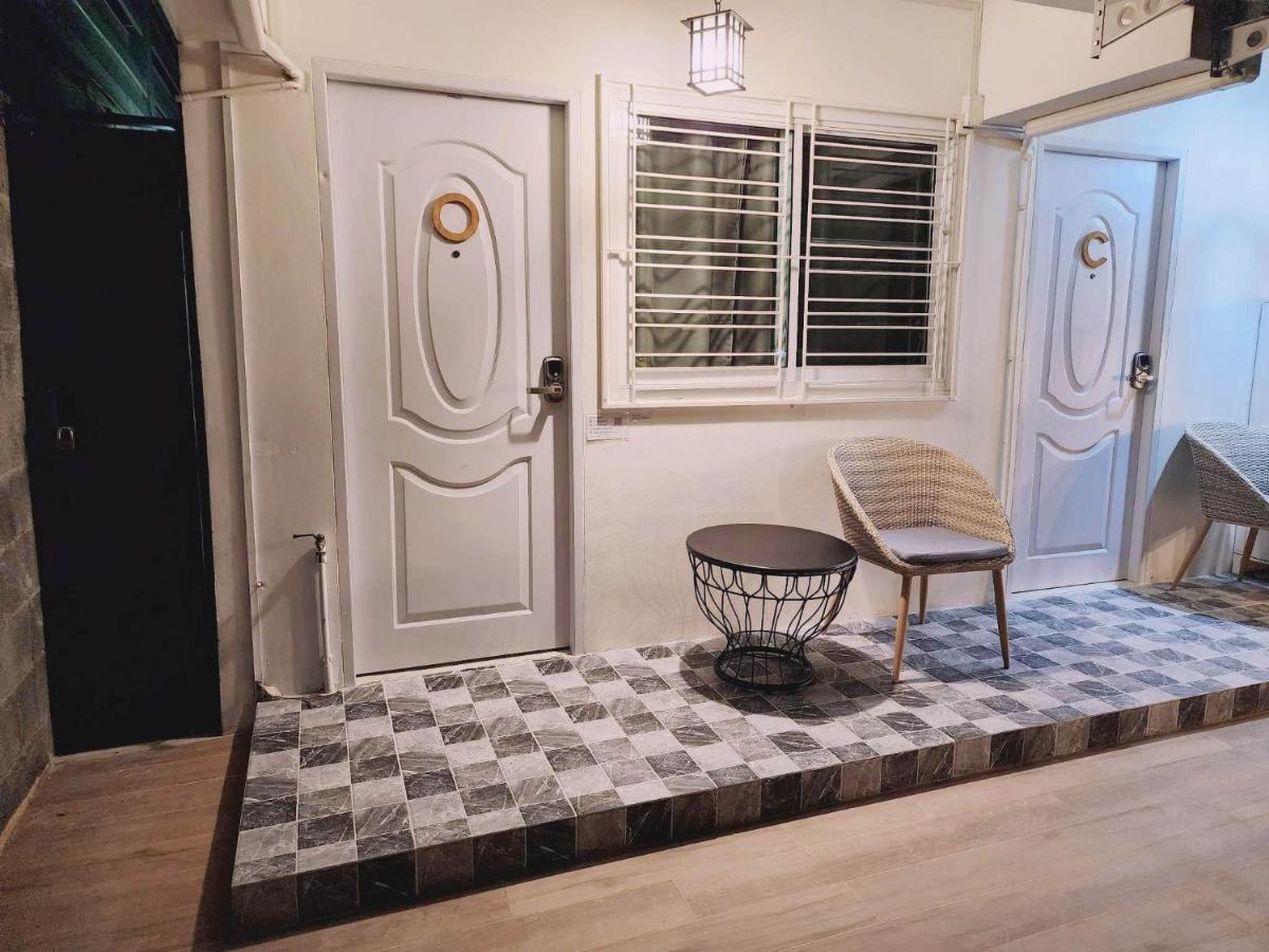 Canal View Lo-Ha Guest House, Contactless Check-In Bangkok Buitenkant foto